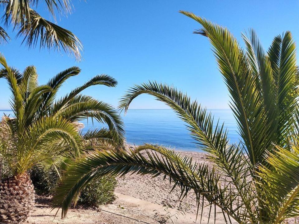 Ola Laguna Beach Vera Playa Bagian luar foto
